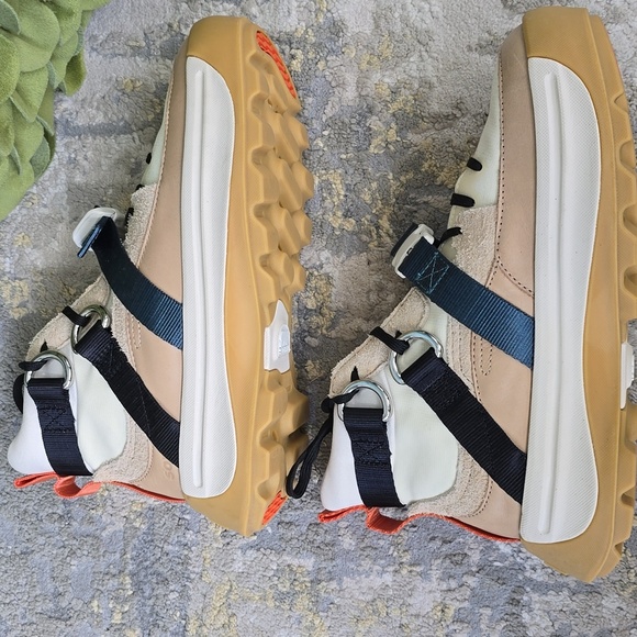 Sorel Women's ONA™ 503 EQ Mid Top Sneakers - Picture 6 of 13